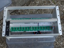 Eurorack Gehäuse Schienen, Bus & Netzteil