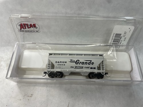Tolva cubierta Atlas N-Scale 39153, 2 bahías, ACF Centerflow Rio Grande 10070 nueva en caja | Condition: New
