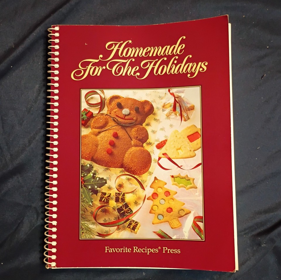 Homemade For The Holidays Favorite Recipes Press Cookbook 1992 +SOAP from GG
