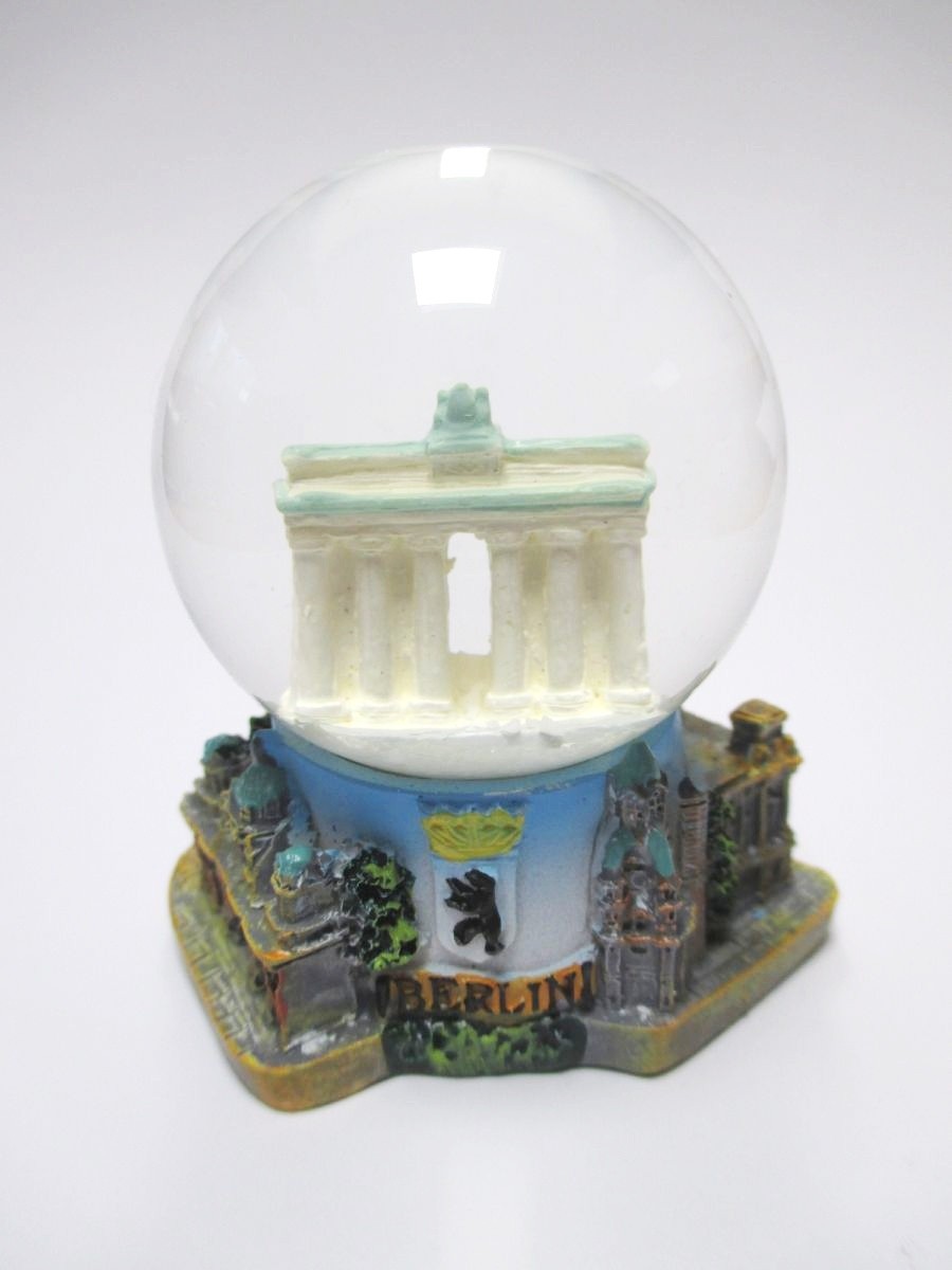 Snow globe Berlin Brandenburg Gate Snowglobe, souvenir Germany!!
