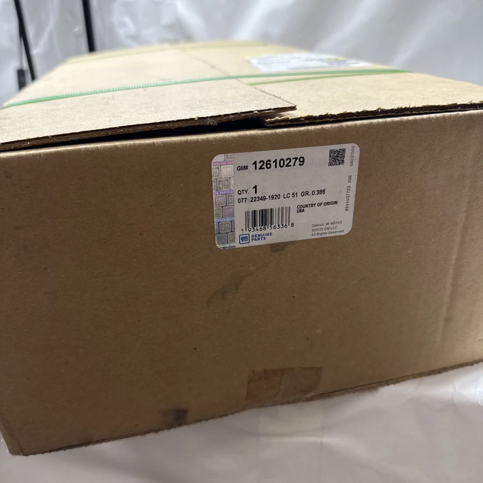 Genuine OEM GM 12610279 Cylinder Block Components - Engine Valve Cover - Image 4 of 4