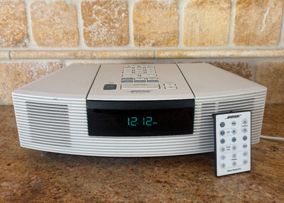 Bose Wave Radio and CD Player White Model AWRC-1P w/remote-Fully