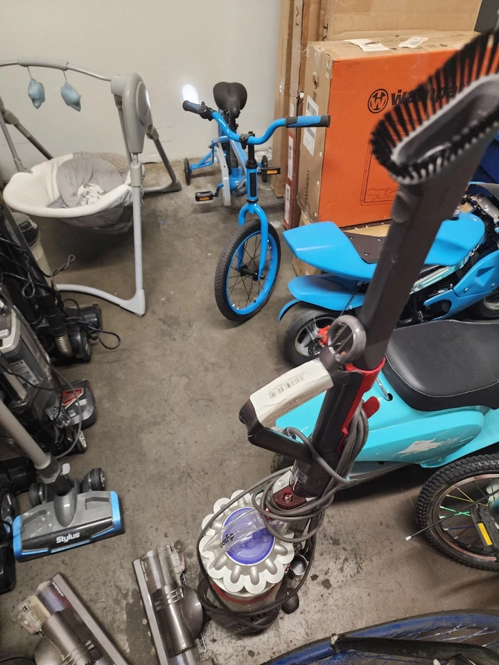 *FOR PARTS* Dyson Ball Animal 3 Upright Vacuum Cleaner 0506 - Image 3 of 4