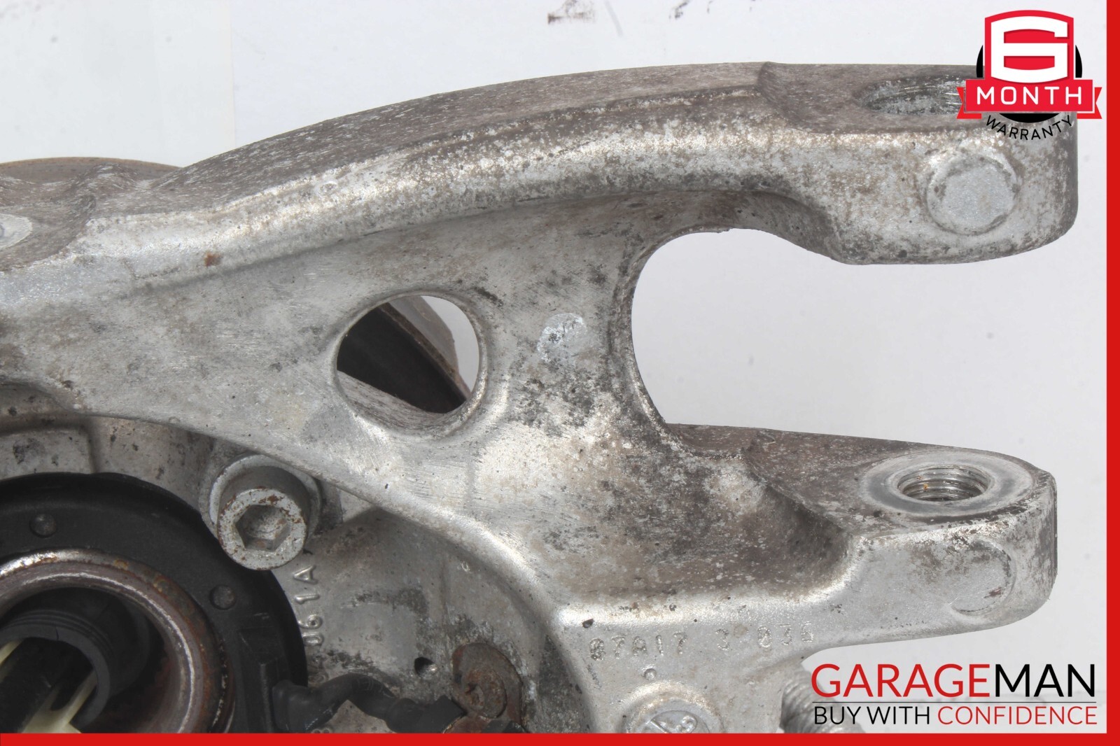 06-10 Maserati Quattroporte M139 Rear Right Side Spindle Knuckle Hub OEM