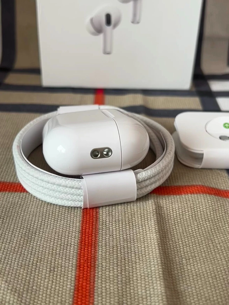 イヤホン AirPods Pro with Wireless Charging Case Amazon.com: Apple AirPods Pro (2nd generation) with MagSafe
