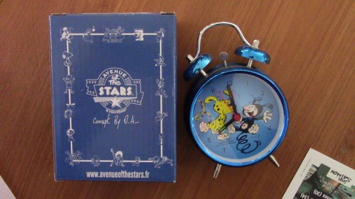 FIGURINE DE COLLECTION Distributeur Vide Bonbons Pez Disney