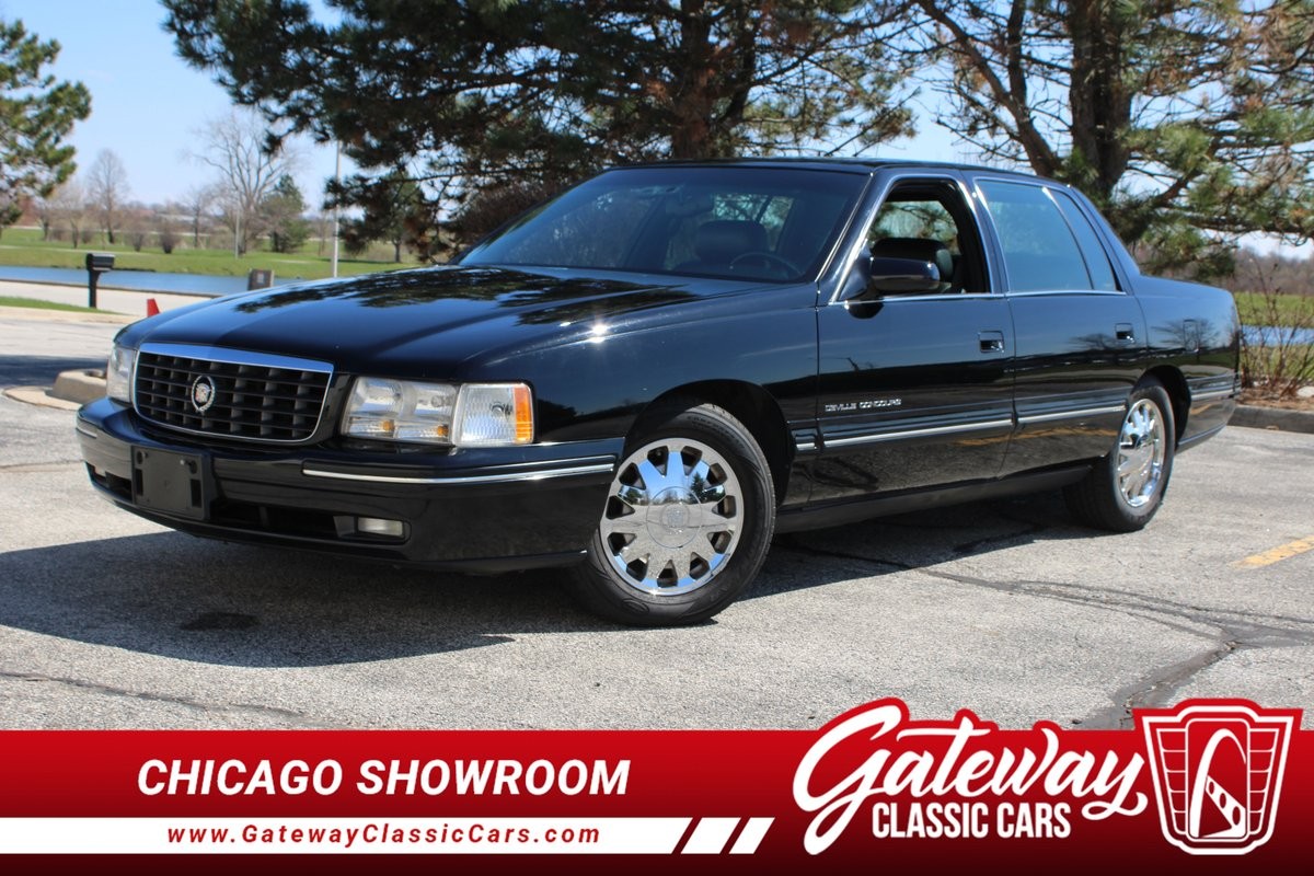 1999 Cadillac De Ville for sale in Crete Illinois