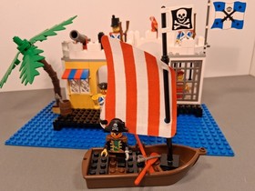 Lego Pirates Imperial Soldiers 6267 Lagoon Lock-Up Set: 100% Comp w/Inst/Box/Cat