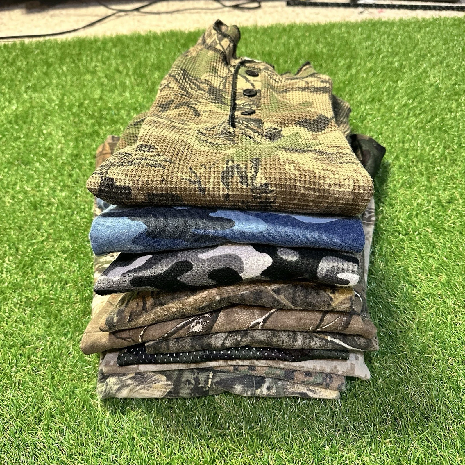VTG Realtree Mossy Oak Camouflage T-Shirt Men's Mixed Size Lot of 10 Hunting 90s
