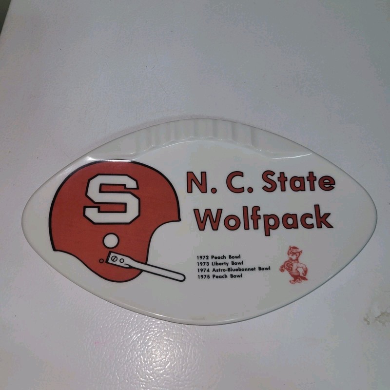 North Carolina NC State Wolfpack Football Shaped Ashtray 73-75 Bowl Games NCSU
