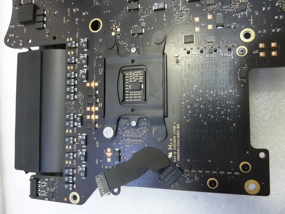 Apple iMac A1419 Retina 5K 2017 Logic Board, i5-7500 3.4GHz 8GB DDR4 820-00609-A - Image 3 of 4