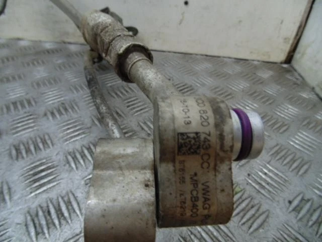 Tubos de mangueras de aire acondicionado Volkswagen Passat 300820743cc B7 1,6 diésel 2010-2016N Foto 2 de 4