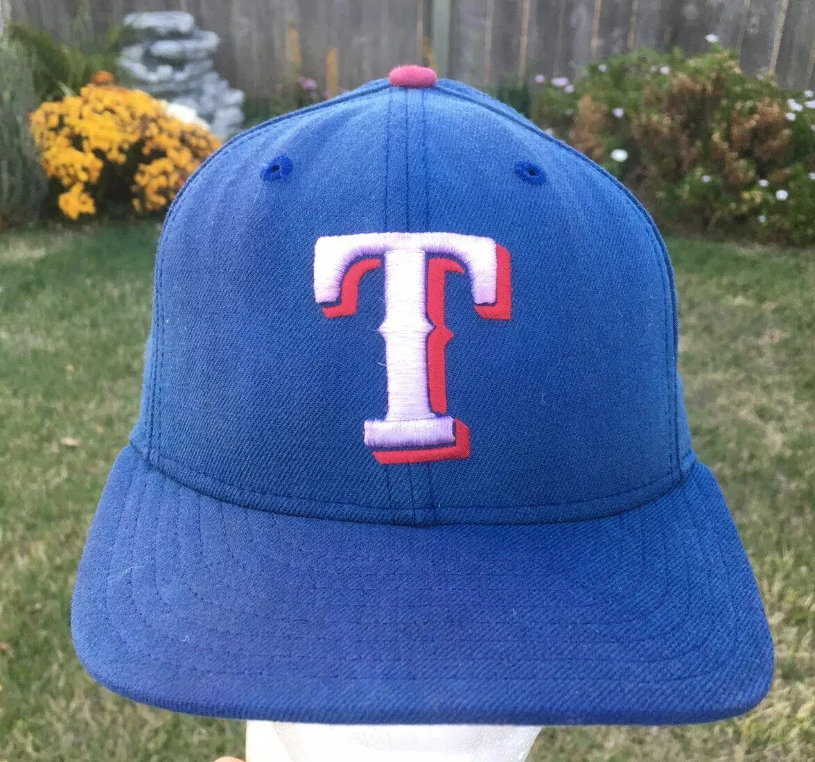 New Era Texas Rangers Fitted 7 3/8 Blue W/Grey Brim + White/Red Embroidered Logo