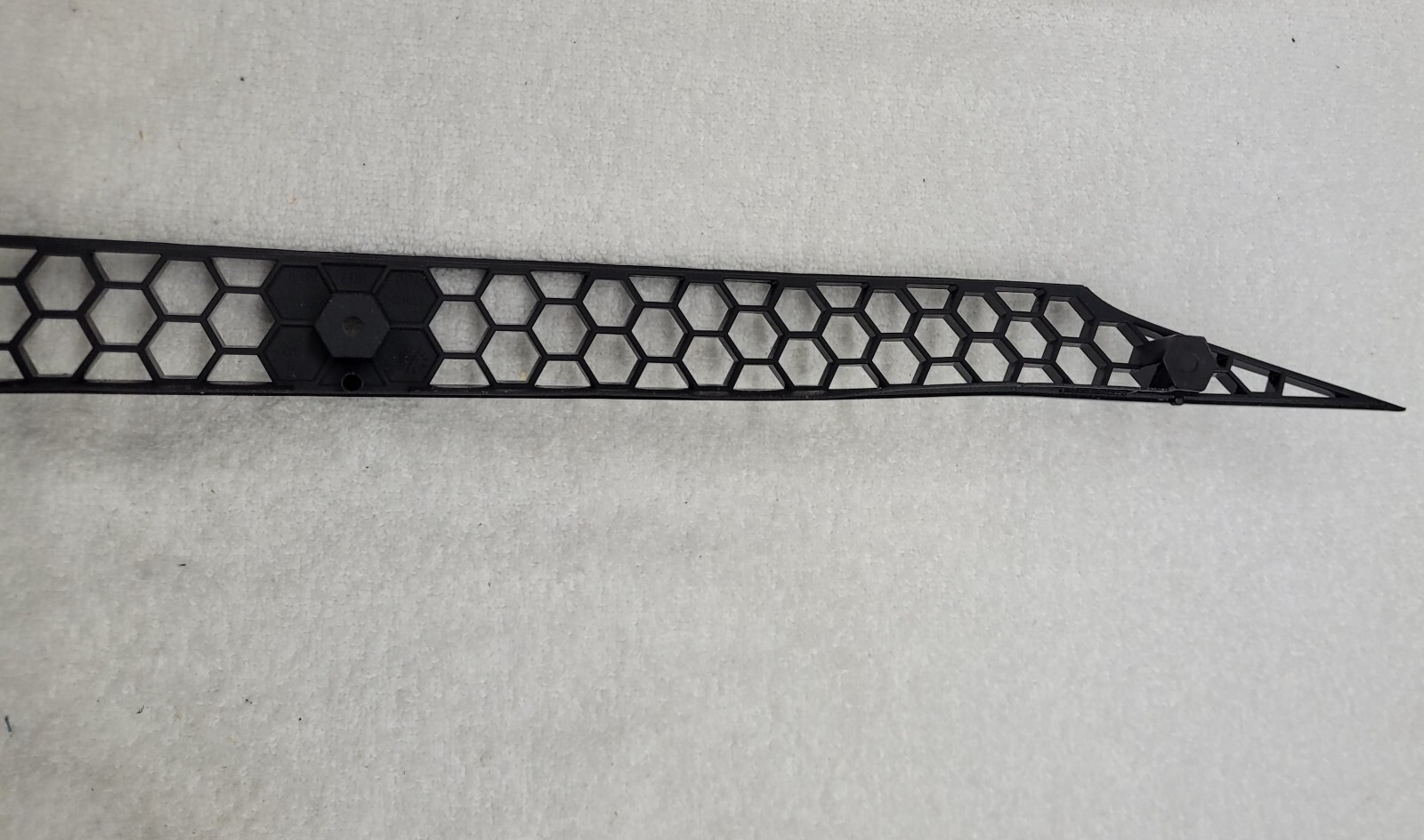 LAMBORGHINI GALLARDO BUMPER GRILLE LP 560 CENTER LOWER 09-14 LP560 STYLE PACK
