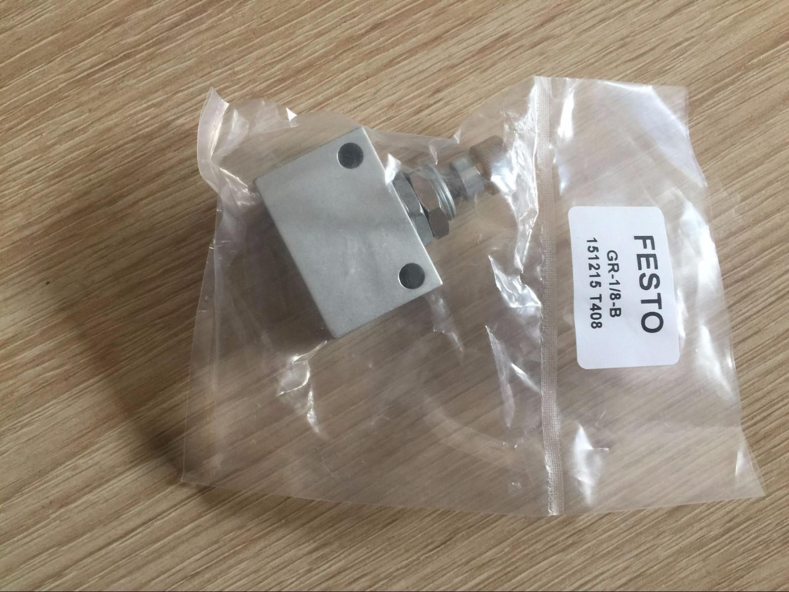 1PC FESTO GR-1/8-B 151215 One-Way Flow Control Valve GR-1/8-B New