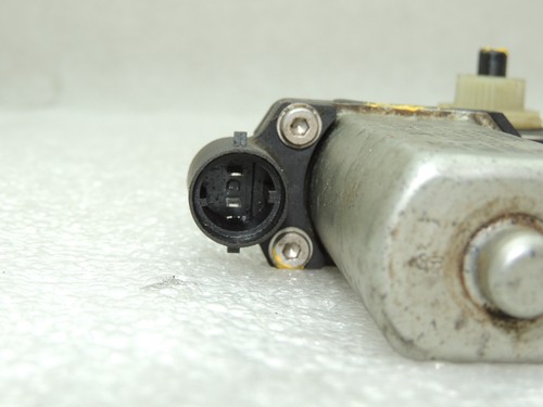 Dacia Duster Fensterhebermotor Vorne Links 807210685R - Picture 3 of 4