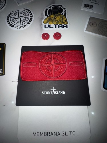 RARE Real Stone Island Imperial Red Badge + 2 Buttons + Rare Accessories ✅ - Picture 2 of 6