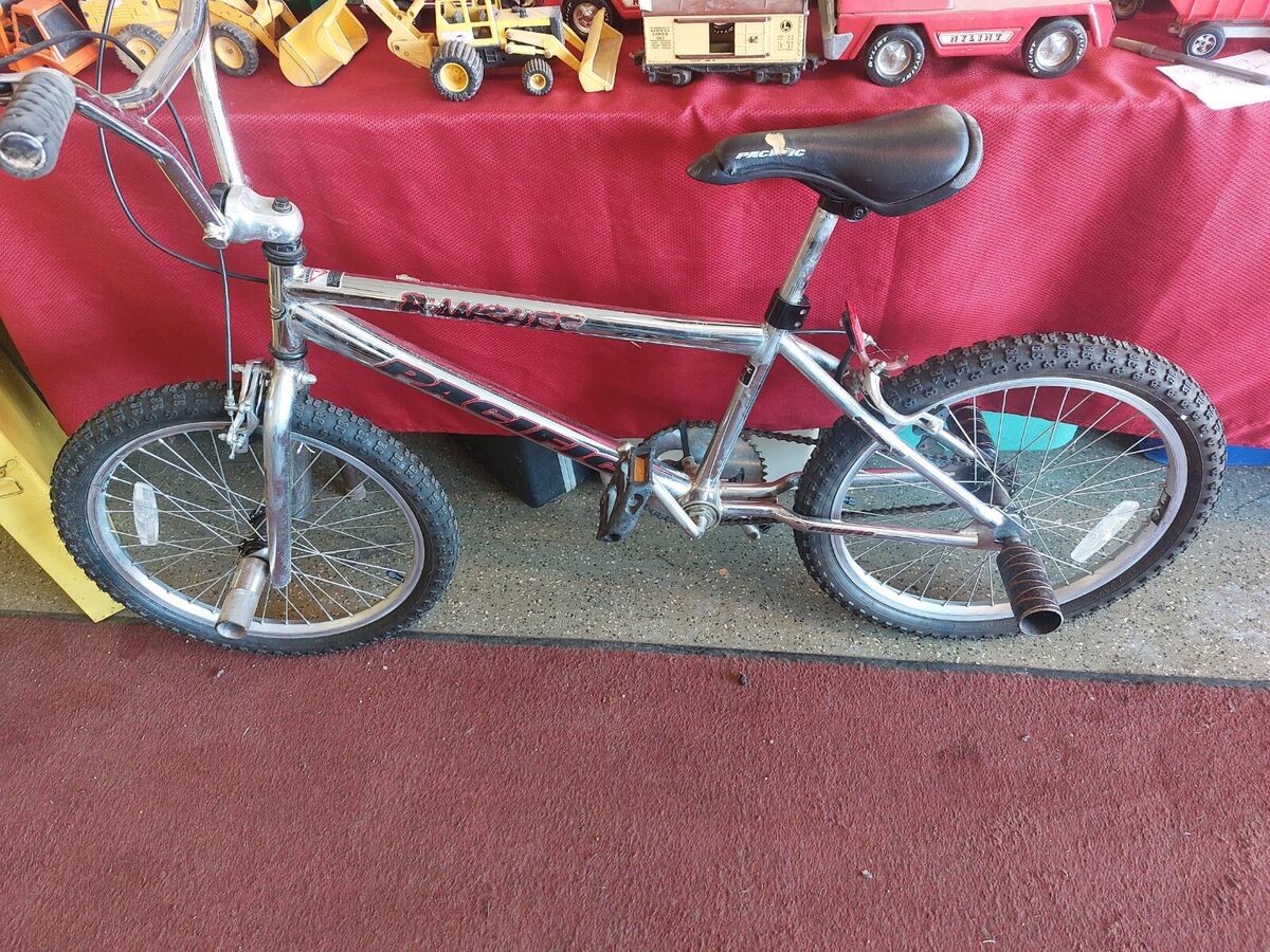 Vintage 90's Pacific Banshee 20 Vintage 90's Pacific Banshee 20