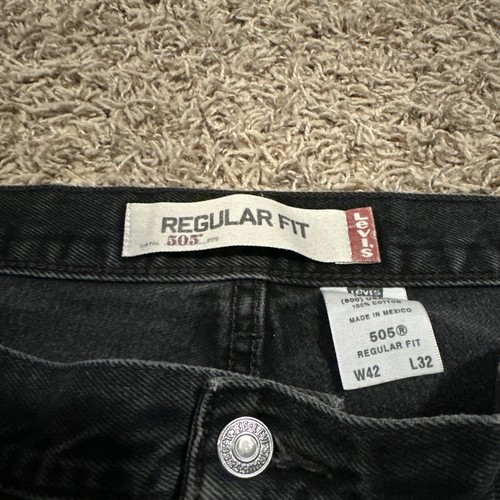 Vintage Levi's Jeans Men's 42x32 Black 505 Regular Fit 100% Cotton Denim Classic - Picture 3 of 6