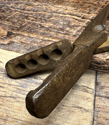 Antique Bullet Mold. Rev. War /Civil War. Mold 4 Cavity 7.5” Long