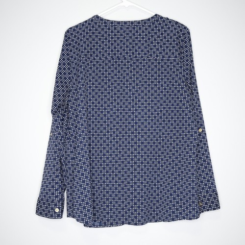 Blusa Croft & Barrow Azul Blanco Estampado Manga Larga Cuello en V con Bolsillos Frontales - XL - Imagen 2 de 2