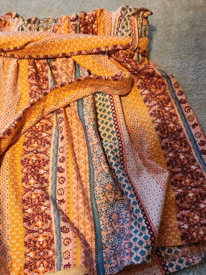 Bobbie Brooks Super Soft Small Shorts Stretch Boho Floral Stripe Belted - Image 3 of 4