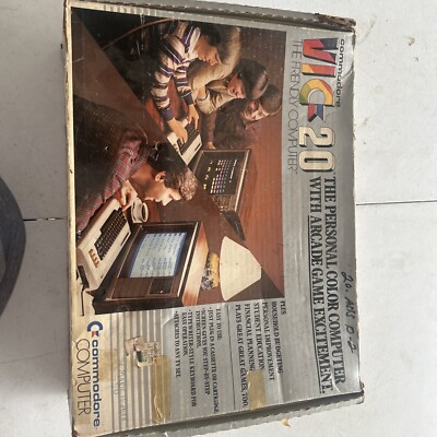 EARLY MODEL Rare Vintage Commodore VIC 20 Retro Personal Computer - VIC20 BOXED