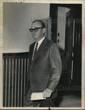 1973 Press Photo Andrew M. Pinckney after arraignment in New York courthouse