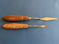 Lot of 2 Grumbacher Offset Angle Palette Knives 877-6 & 877-2 Wood Handles Italy