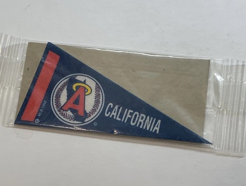 1992 MLB California Angels A Mini Pennant 4.5” Los Angeles La Sealed - Picture 1 of 3