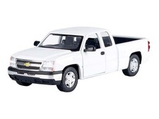 2006 Chevrolet Silverado 1500 White Diecast 1:25 Scale Model - Motormax 79393WH