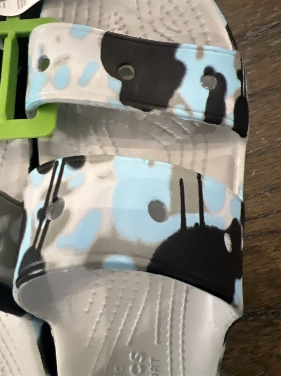 Crocs Classic Spray Camo Slip-on Sandals Men display picture 3