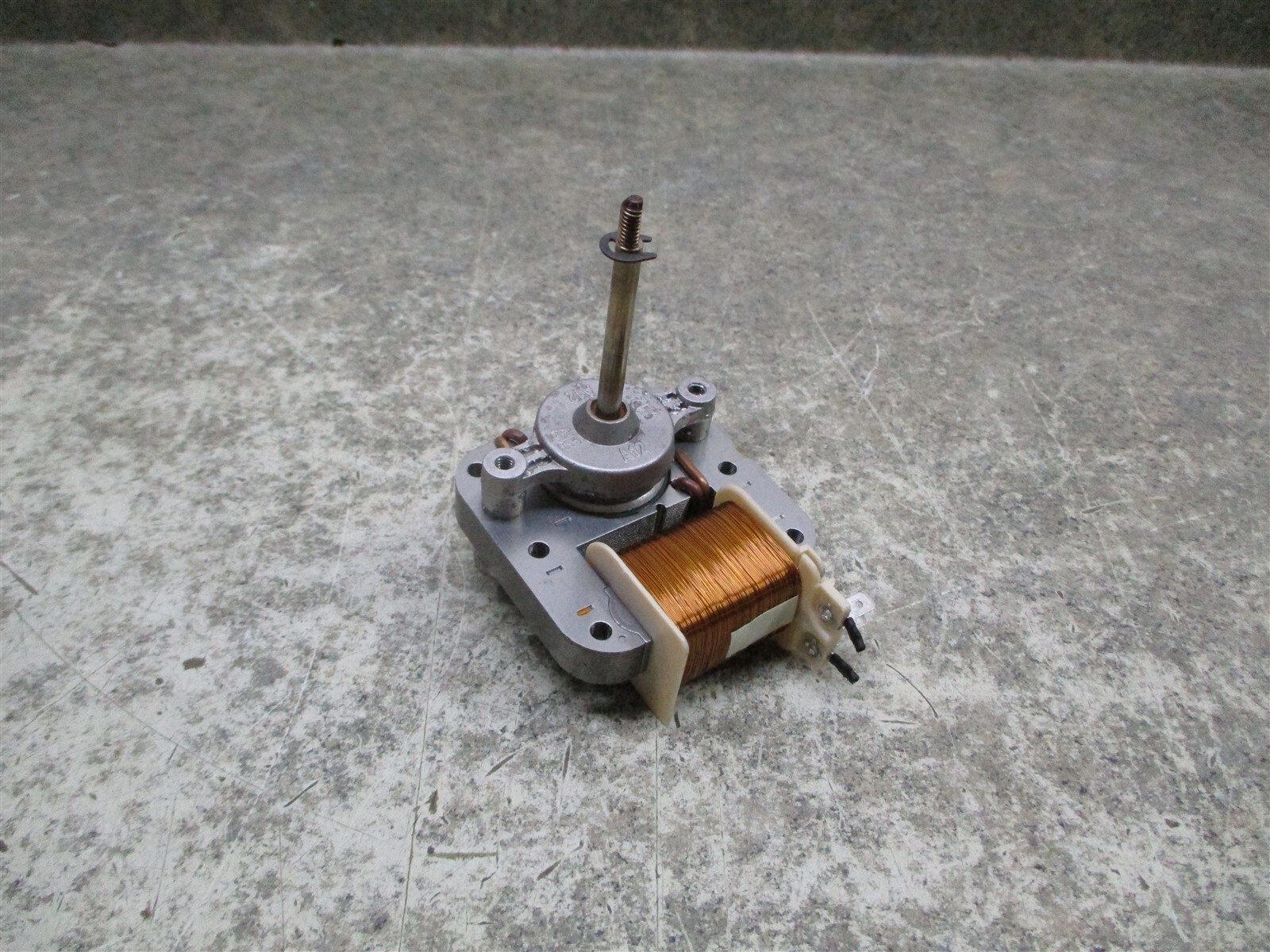 Lg Range Convection Motor Part # Eau61865305