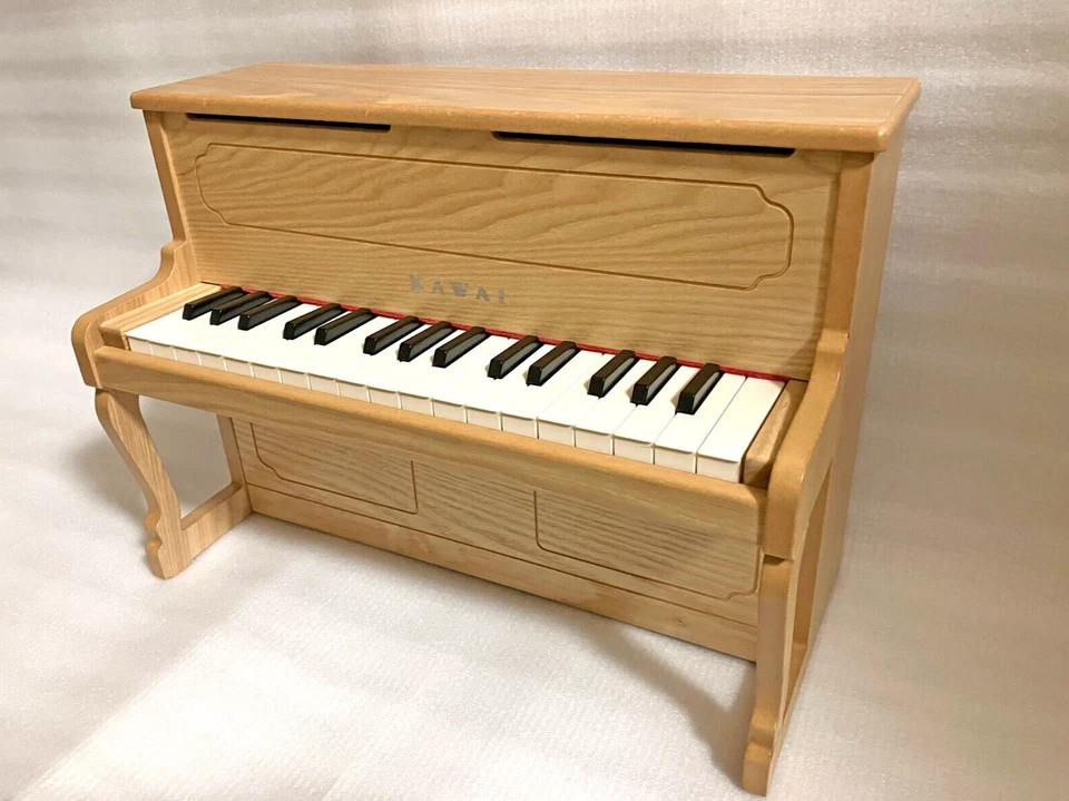 Kawai Mini Upright Piano 1154 Toy Piano 32-Key Natural  Wood - Image 2 of 4