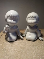 Pair of Toyo White Ceramic Japanese Children traditional attire String Figures