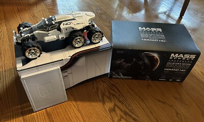 MASS EFFECT: ANDROMEDA Collector s Edition Diecast NOMAD ND1  & STEELBOOK