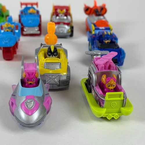 Figura de acción Paw Patrol True Metal Diecast 9 Diecast Cars Chase Zuma y más - Imagen 7 de 9