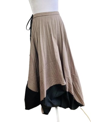 Designer Frankie Morello Milan 46 Rock Asymmetrischer Taschentuch-Saum Falten ID