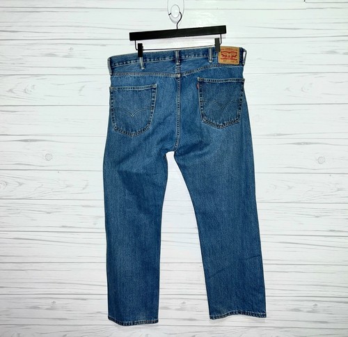 Levis jeans mens size 40x30 straight 