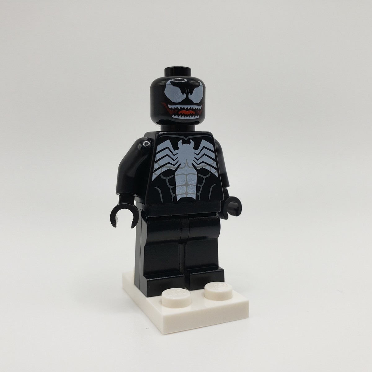 LEGO Venom Minifigure from 76150 Marvel Super Heroes Spider-Man