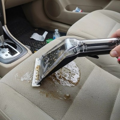 Streamline Your Cleaning with Air Lite Upholstery Tool - Lightweight & Efficient