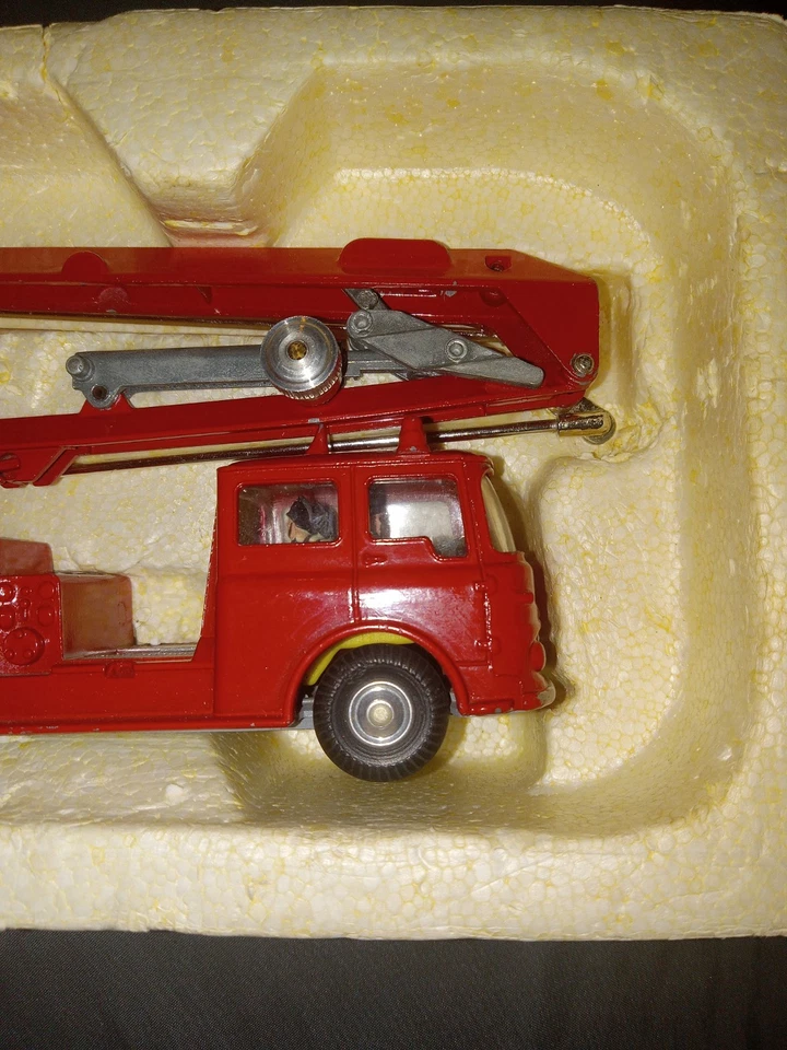 CORGI SIMON SNORKEL 1127 - Image 3 of 4