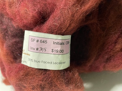 Fiber Works - Roving - 8 oz Alpaca/Coopworth/Blue Faced Leceister - Burgundy - Picture 6 of 6