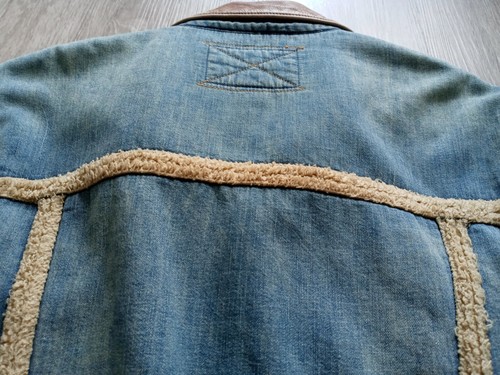 Guess Denim Jacket Vintage Blue Jean Leather Collar Size S - Picture 13 of 13