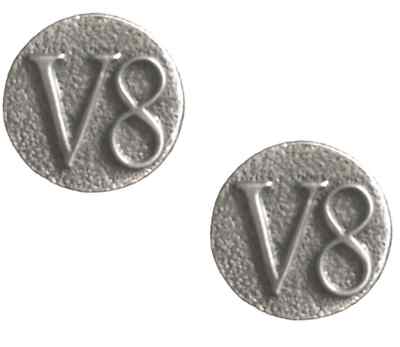 2 x V8 handgefertigte aus englischem Zinn Anstecknadel Anstecker - HIN - 1538
