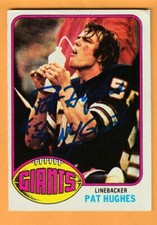Pat Hughes New York Giants AUTO Signed 1976 Topps Dinged Corner 14I