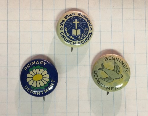 BAPTIST SUNDAY CHURCH SCHOOL PRIMARY BEGINNER DEPARTMENT PIN BACK BUTTONS - 第 1/3 張圖片