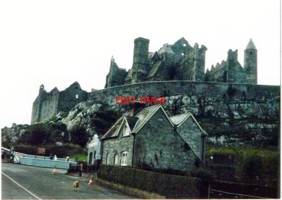 PHOTO  TIPPERARY IRELAND THE ROCK OF CASHEL IN 1985 AS SEEN FROM ROCK LANE WHICH