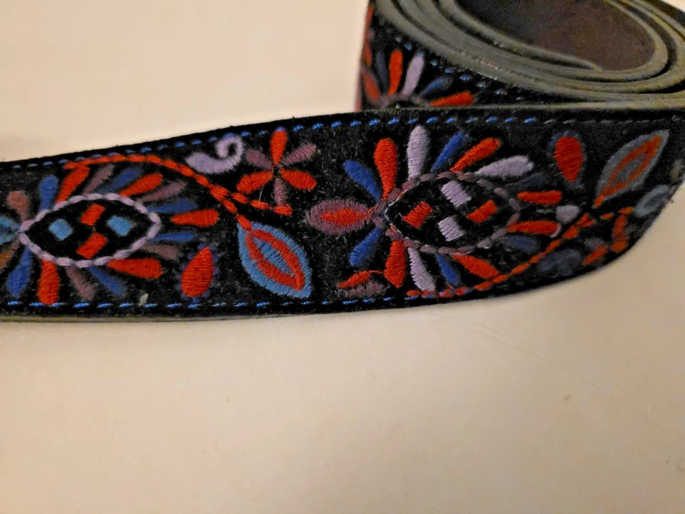 Cinturón bordado XL de cuero para mujer Lucky Brand Foto 2 de 4