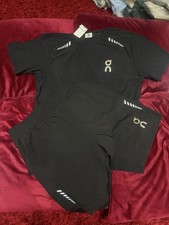 On Running (On Cloud) Black Shorts Set – Size Large– Brand New – Gym / Running